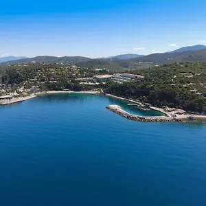 5* Rezort Pine Bay